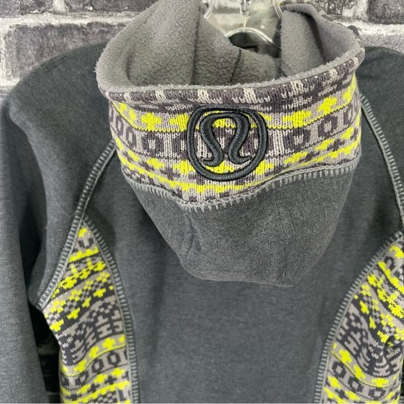 Lululemon Special Edition Fair Isle Scuba Hoodie Jacket Size 6 Green Gray EUC - Picture 10 of 16